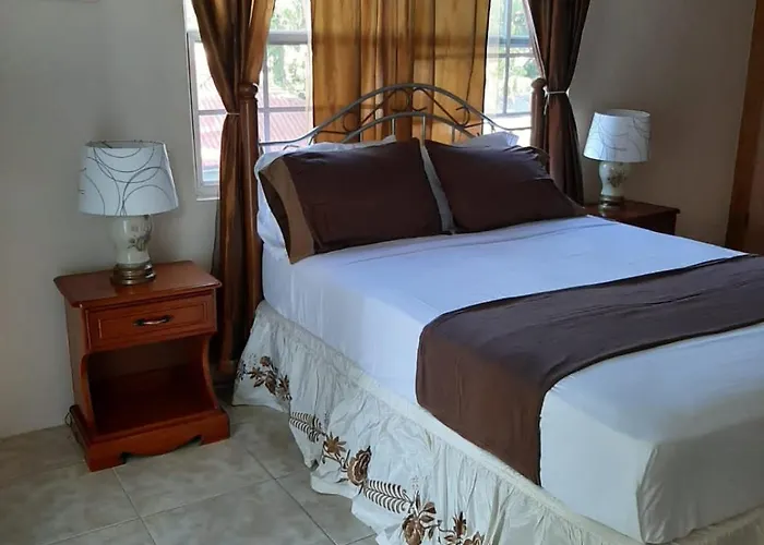 Aujahba Island Getaway Guest house *