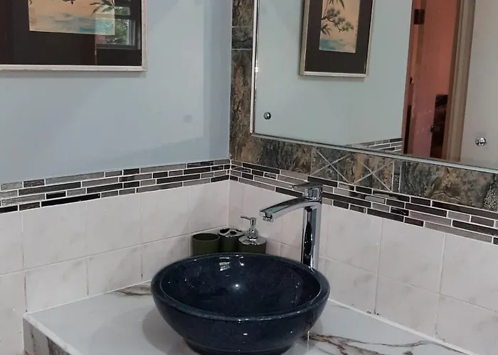 Aujahba Island Getaway Guest house Montego Bay